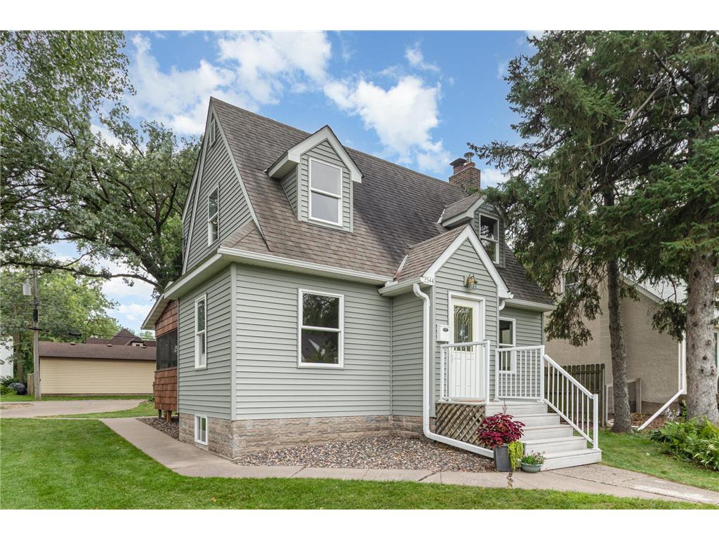 2544 19th Avenue E North Saint Paul MN 55109 - Silver 6768135 image1