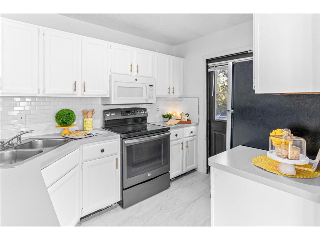 2547 Brookdale Lane Brooklyn Park MN 55444 6804351 image6