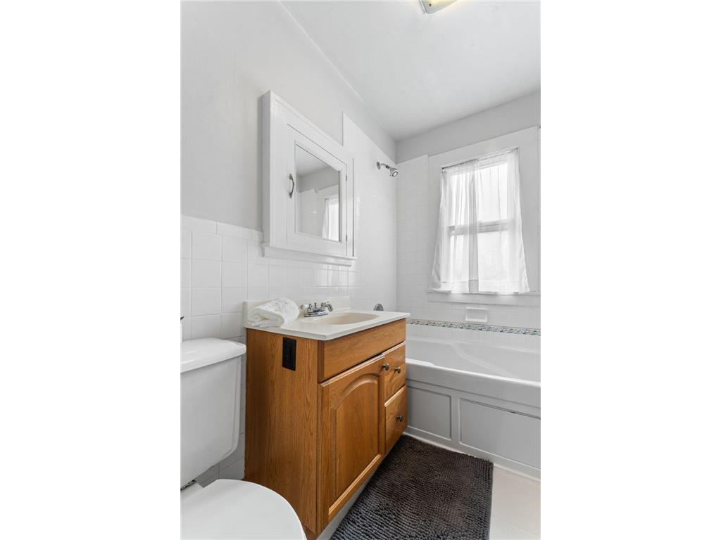 2548 17th Avenue E North Saint Paul MN 55109 7071450 image22