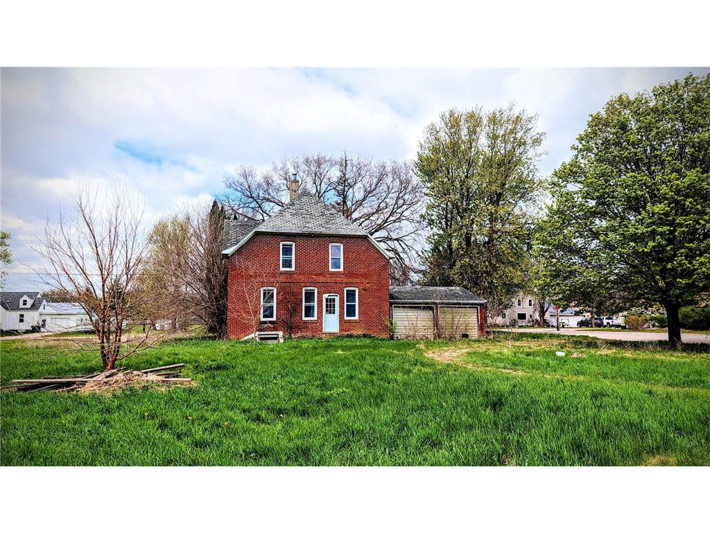 255 5th Street N Butterfield MN 56120 7072598 image1