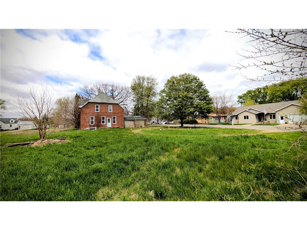 255 5th Street N Butterfield MN 56120 7072598 image2
