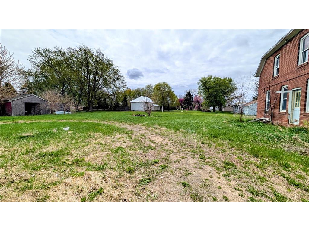 255 5th Street N Butterfield MN 56120 7072598 image5