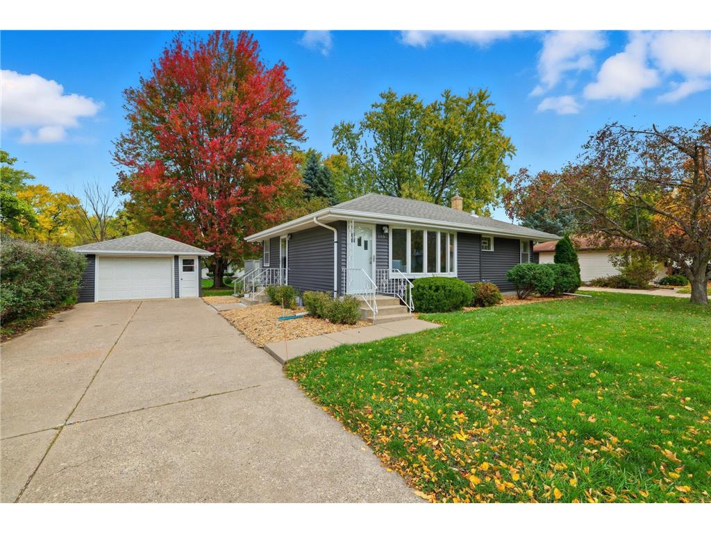 255 County Road C2 W Roseville MN 55113 6809197 image1