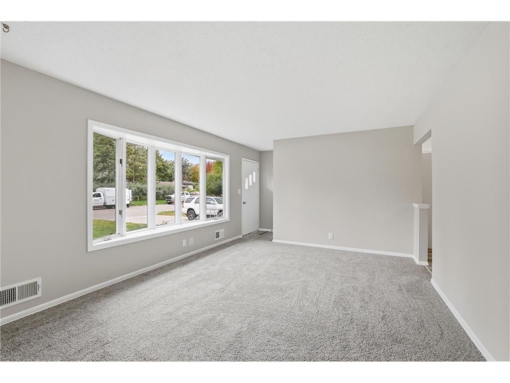 255 County Road C2 W Roseville MN 55113 6809197 image10