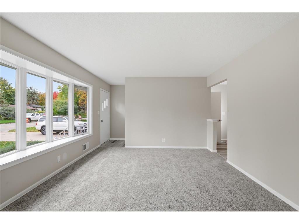 255 County Road C2 W Roseville MN 55113 6809197 image11