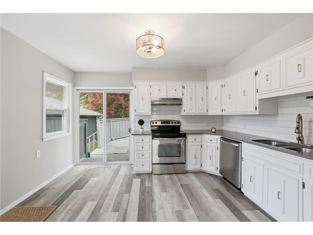 255 County Road C2 W Roseville MN 55113 6809197 image16