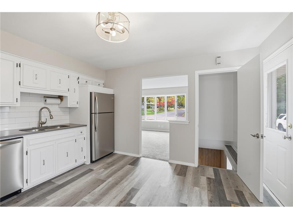 255 County Road C2 W Roseville MN 55113 6809197 image18