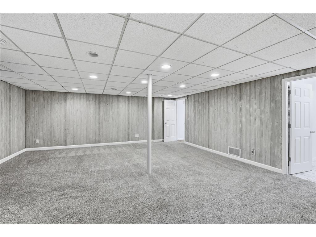 255 County Road C2 W Roseville MN 55113 6809197 image19