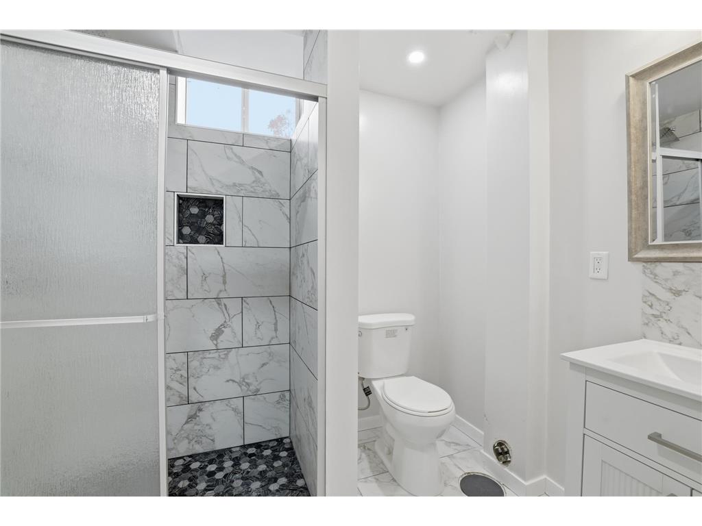 255 County Road C2 W Roseville MN 55113 6809197 image24