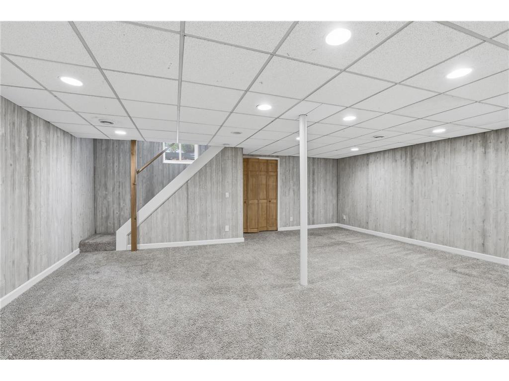 255 County Road C2 W Roseville MN 55113 6809197 image25