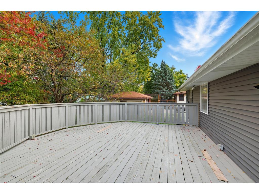 255 County Road C2 W Roseville MN 55113 6809197 image3