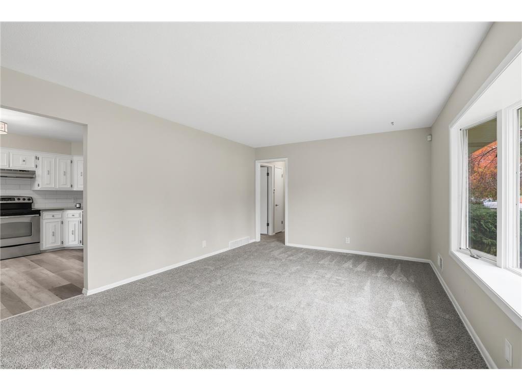 255 County Road C2 W Roseville MN 55113 6809197 image9