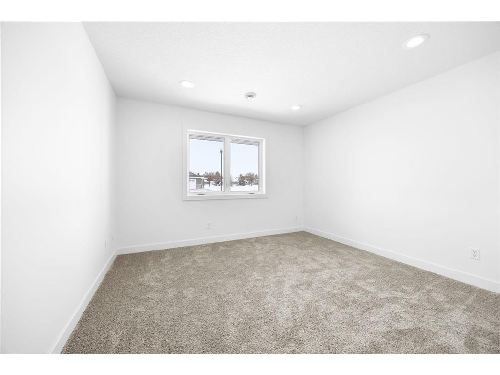 255 Eau Claire Avenue SE Hutchinson MN 55350 6784432 image17