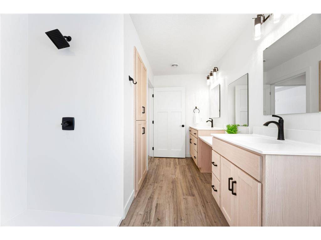 255 Eau Claire Avenue SE Hutchinson MN 55350 6784432 image21