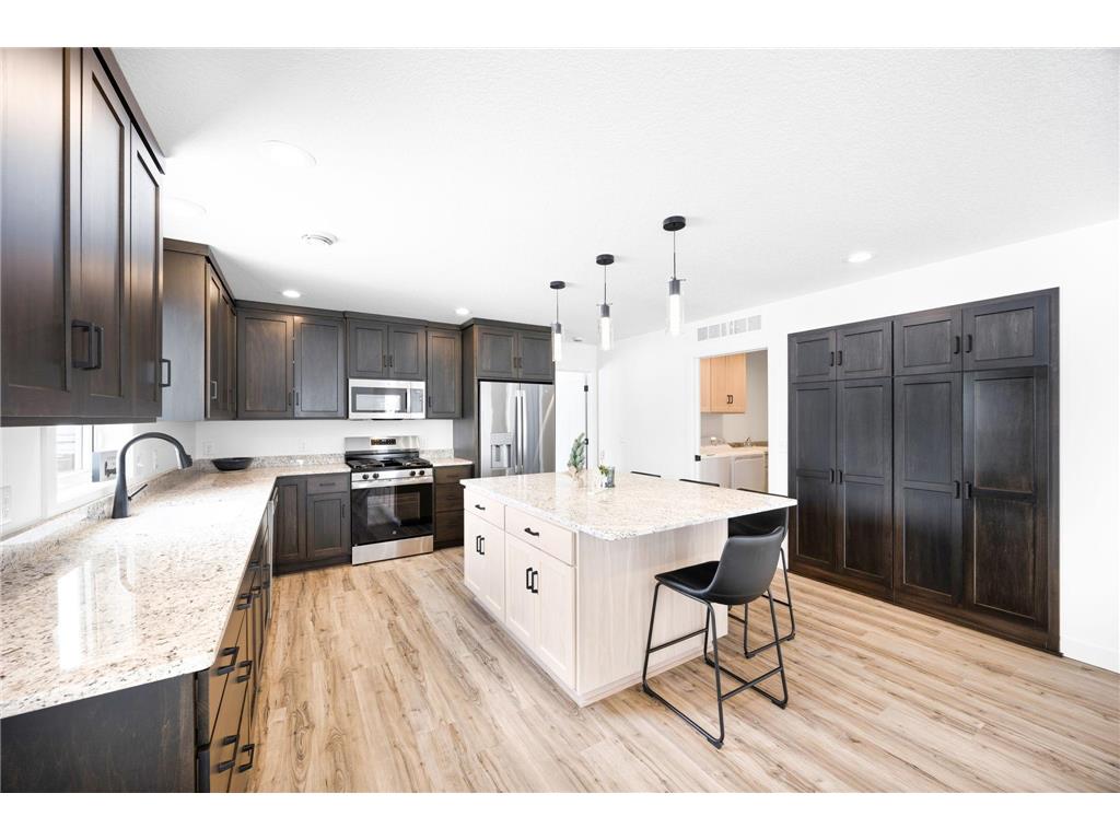 255 Eau Claire Avenue SE Hutchinson MN 55350 6784432 image5