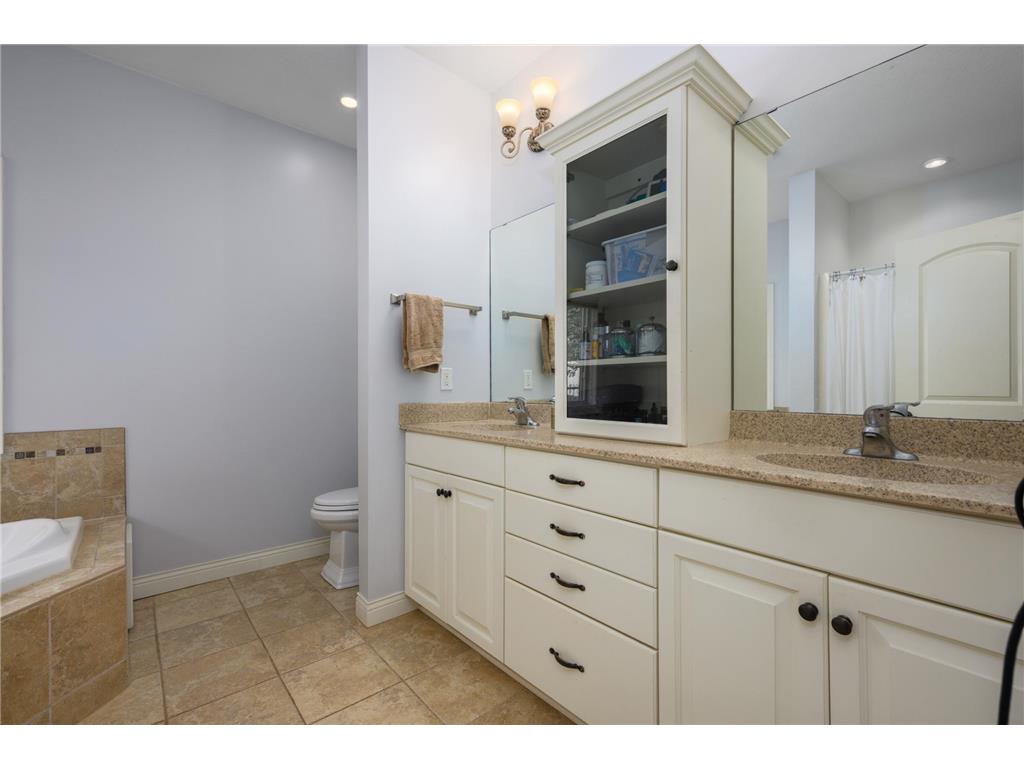 255 Golden Bear Lane Zumbrota MN 55992 6775054 image13