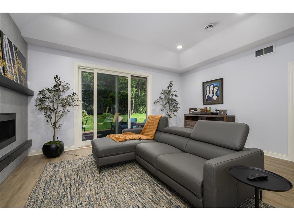 255 Golden Bear Lane Zumbrota MN 55992 6775054 image8