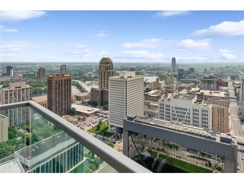 255 Hennepin Ave #3107 Minneapolis MN 55401 7083005 image32