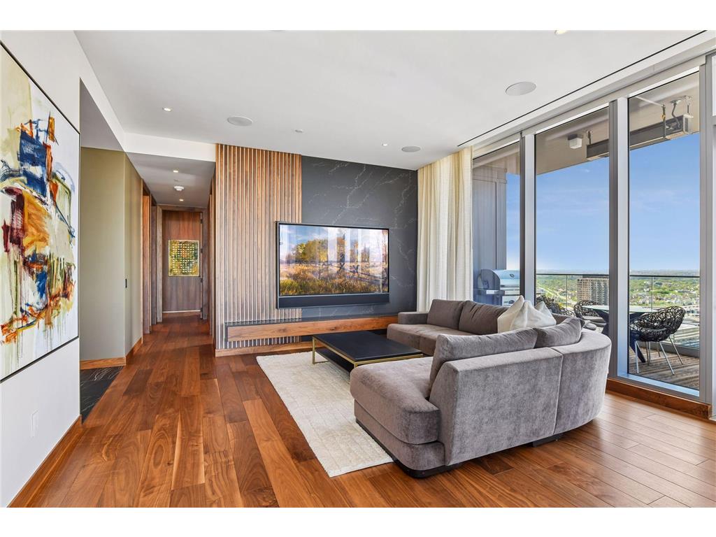 255 Hennepin Avenue #3303 Minneapolis MN 55408 7042785 image34