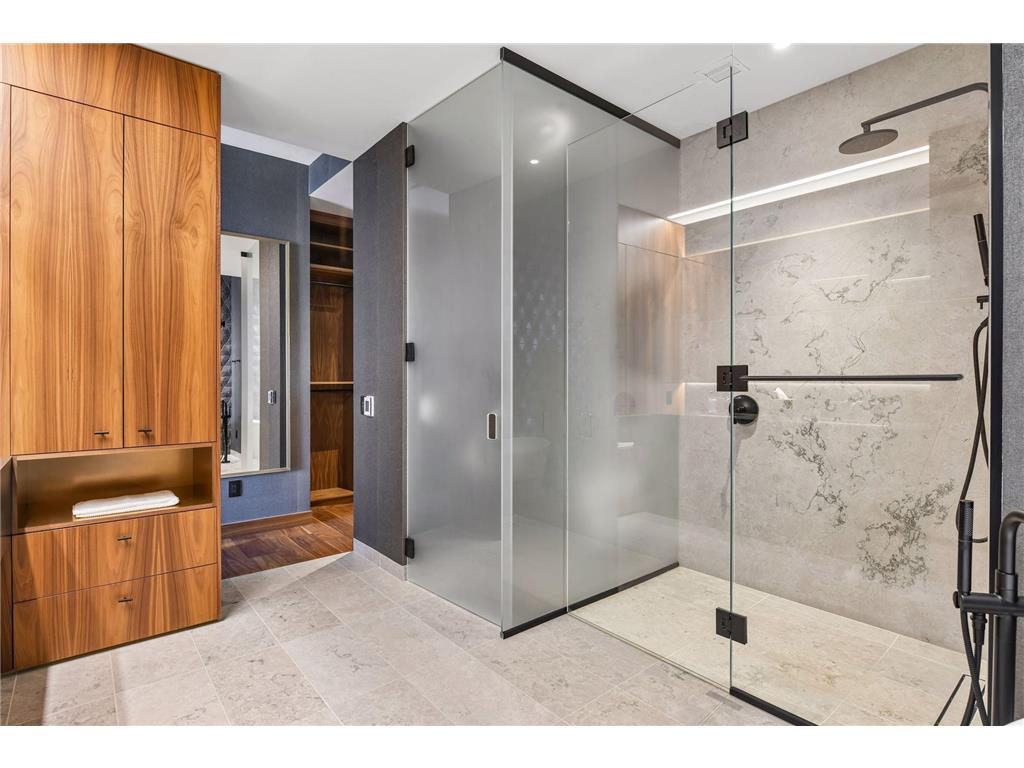 255 Hennepin Avenue #3303 Minneapolis MN 55408 7042785 image44