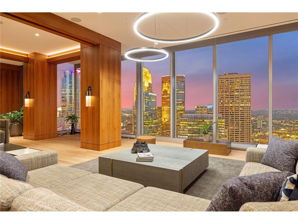 255 Hennepin Avenue #3505 Minneapolis MN 55401 7104560 image1