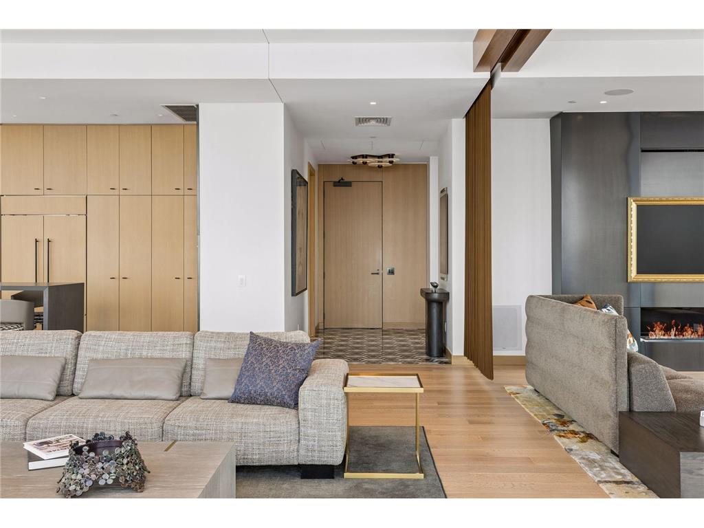 255 Hennepin Avenue #3505 Minneapolis MN 55401 7104560 image10