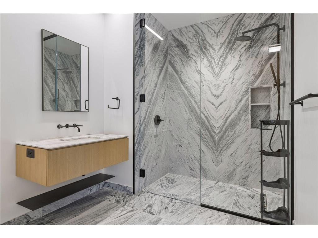 255 Hennepin Avenue #3505 Minneapolis MN 55401 7104560 image42