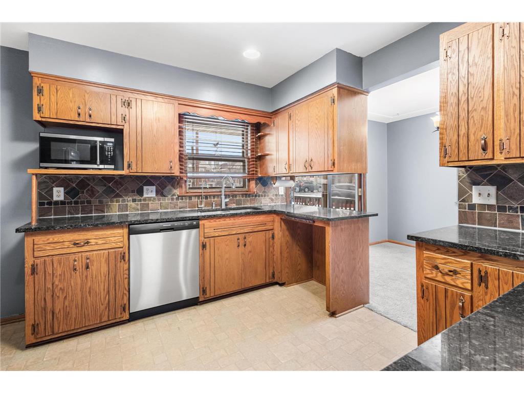 255 Mercury Drive NE Fridley MN 55432 7005826 image17