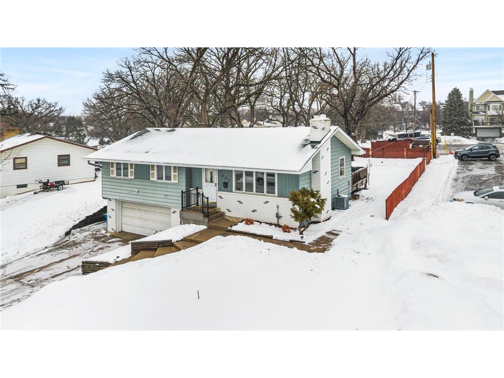 255 Mercury Drive NE Fridley MN 55432 7005826 image2