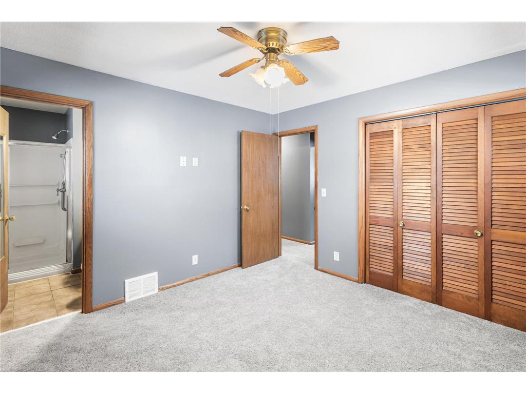 255 Mercury Drive NE Fridley MN 55432 7005826 image21