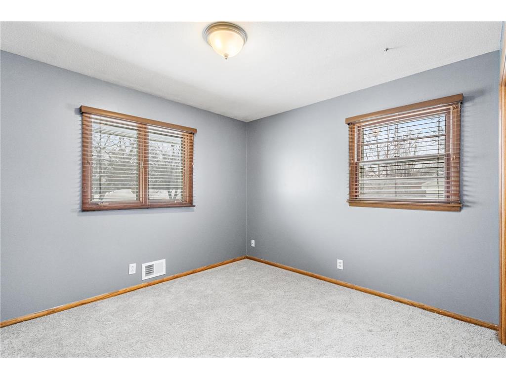 255 Mercury Drive NE Fridley MN 55432 7005826 image25