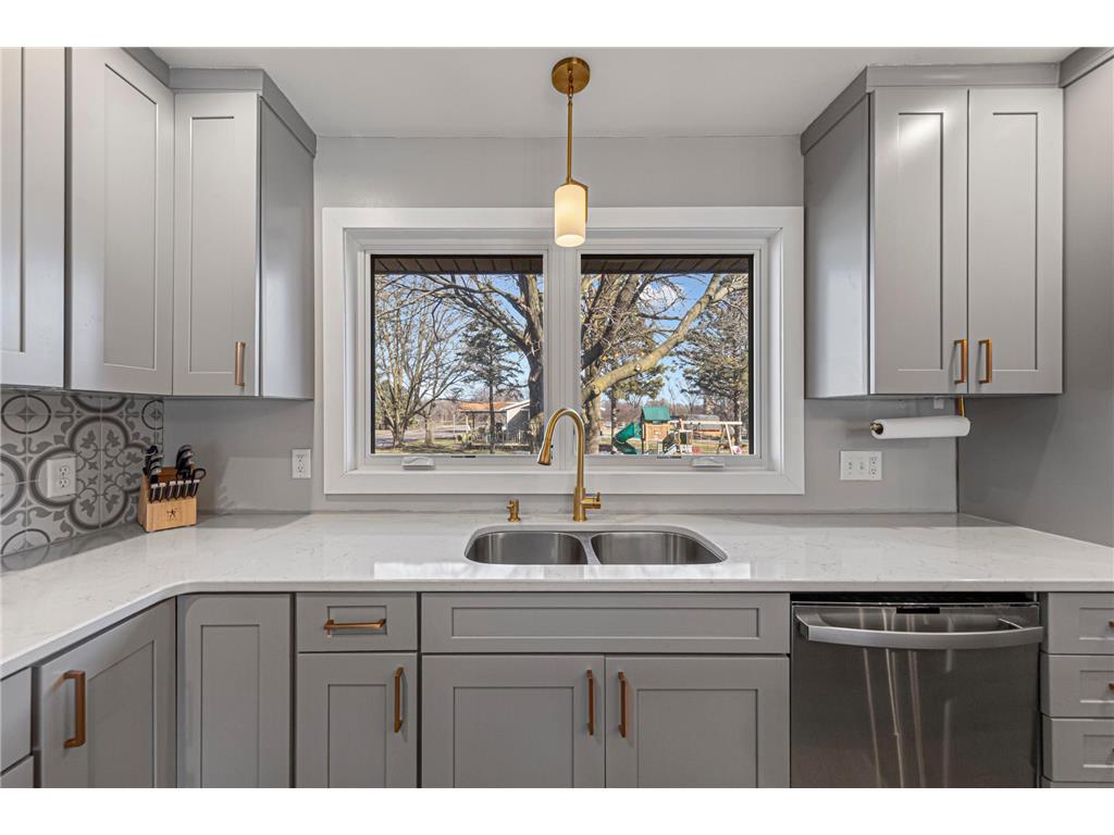 255 W 7th Street Gibbon MN 55335 7034805 image14
