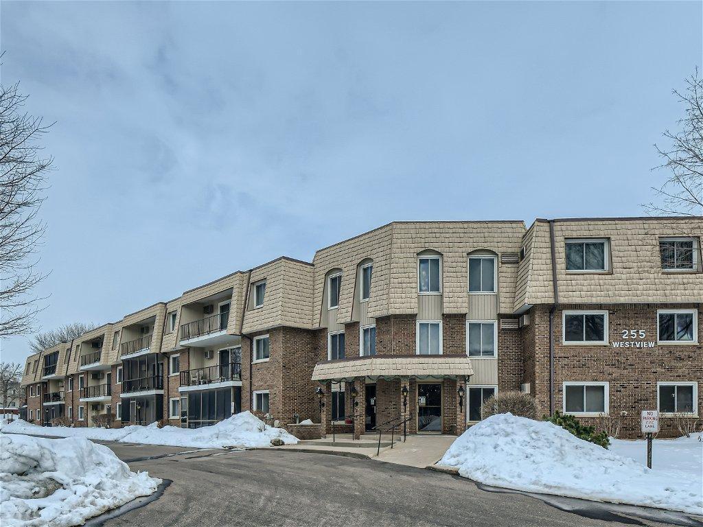 255 Westview Drive 101, West Saint Paul, MN 55118 MLS 6345626