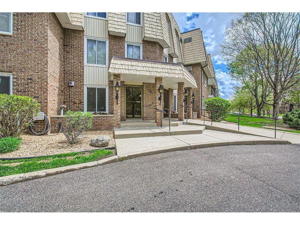 255 Westview Drive #106 West Saint Paul MN 55118 6529892 image1
