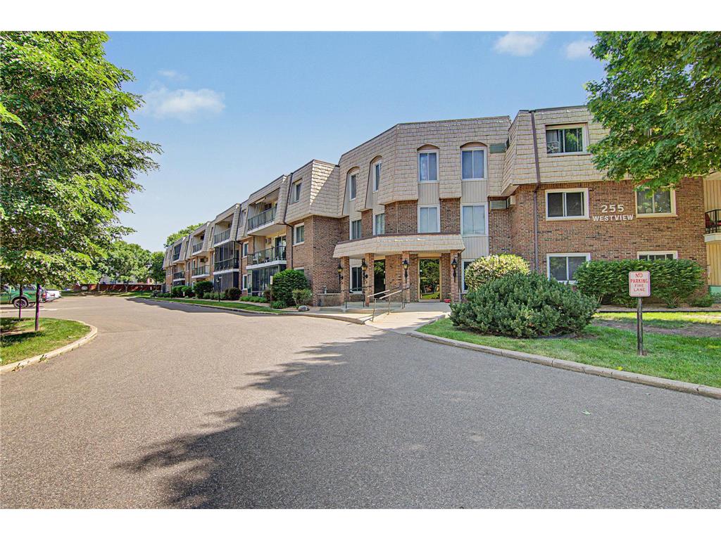 255 Westview Drive #111 West Saint Paul MN 55118 7085291 image1
