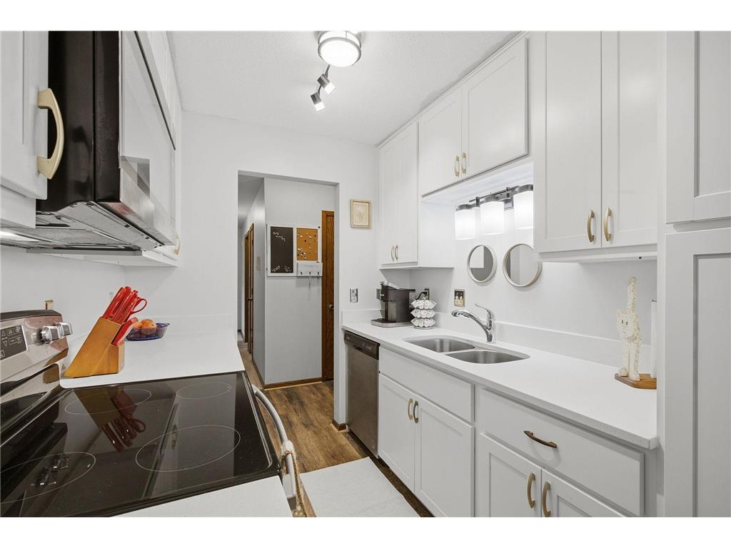 255 Westview Drive #308 West Saint Paul MN 55118 7100222 image1