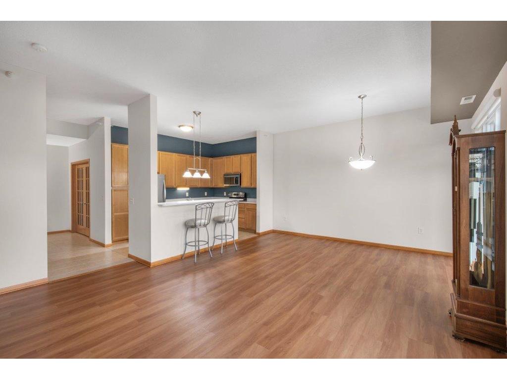 2550 38th Avenue NE 408, Saint Anthony, MN, 55421 MLS 6481246 Edina Realty