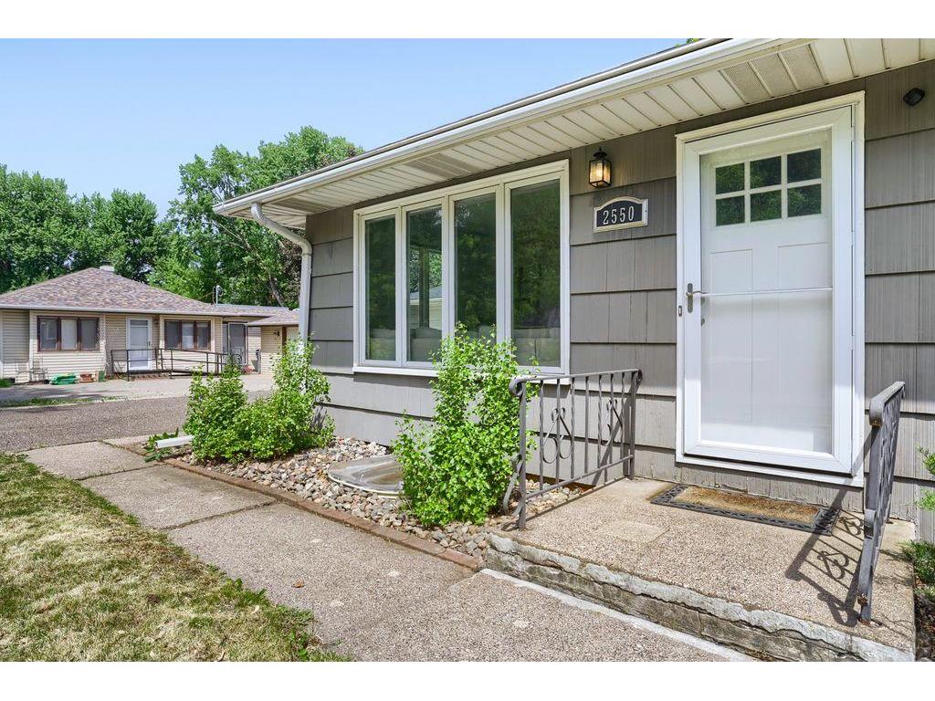 2550 Aldine Street Roseville MN 55113 7086098 image22