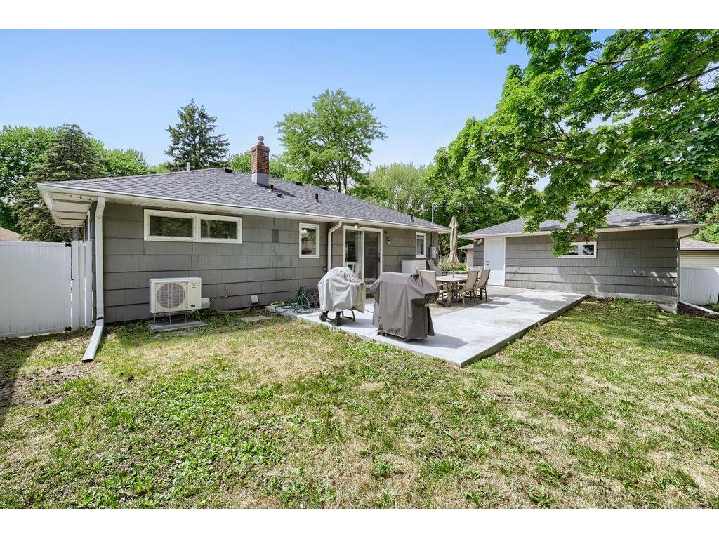 2550 Aldine Street Roseville MN 55113 7086098 image25