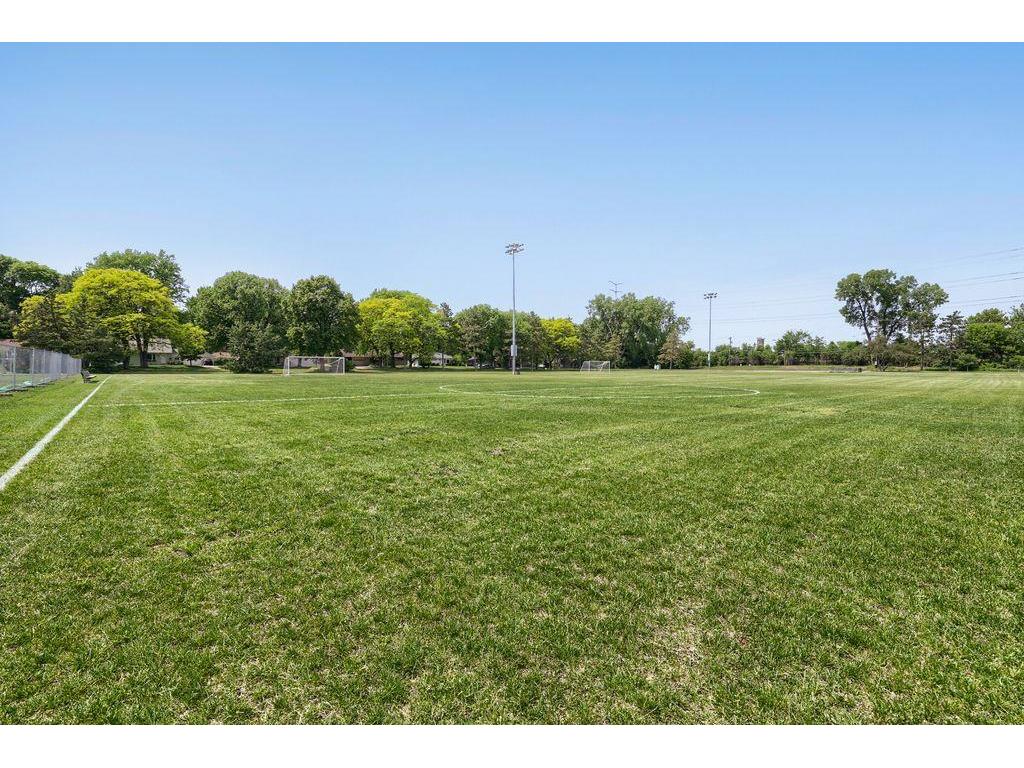 2550 Aldine Street Roseville MN 55113 7086098 image30