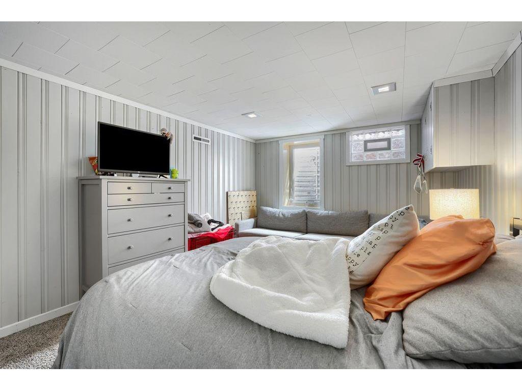 2550 Aldine Street Roseville MN 55113 7086098 image9