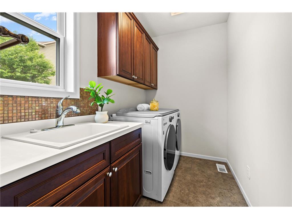 2550 Arrowhead Lane Chanhassen MN 55317 7097244 image20