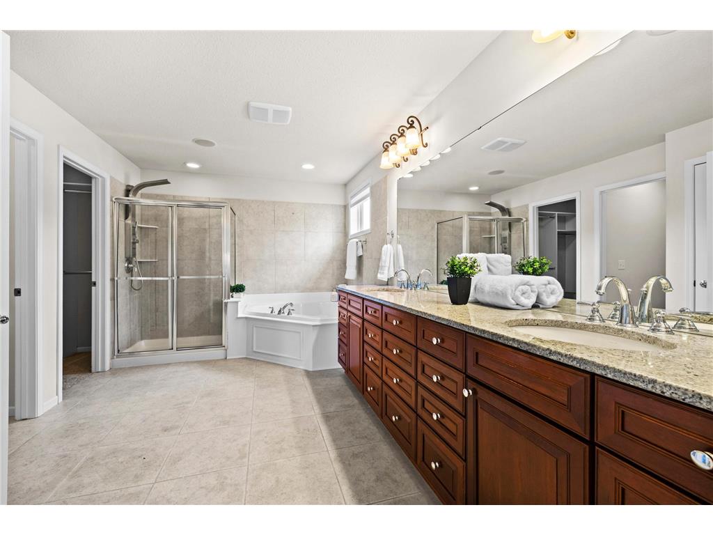 2550 Arrowhead Lane Chanhassen MN 55317 7097244 image23