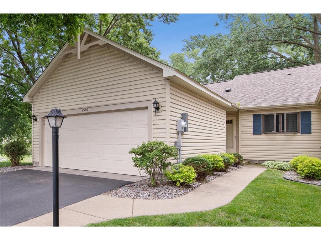 2550 Moundsview Drive #49 Mounds View MN 55112 - Wood 6783865 image1