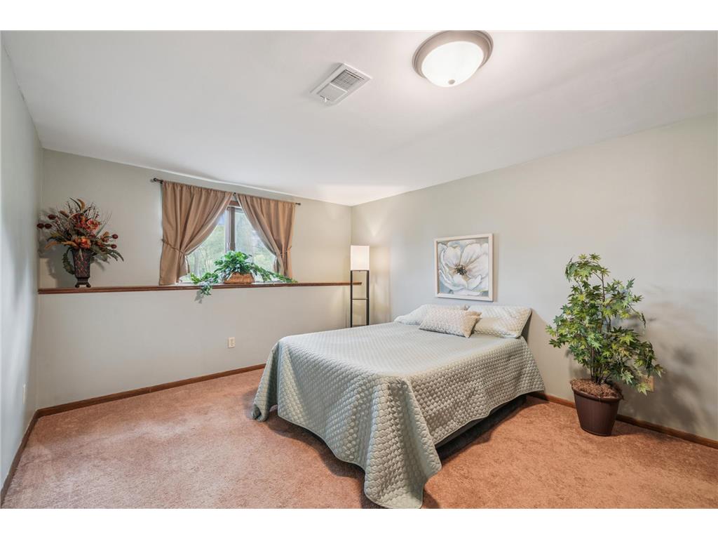 2550 Moundsview Drive #49 Mounds View MN 55112 - Wood 6783865 image18