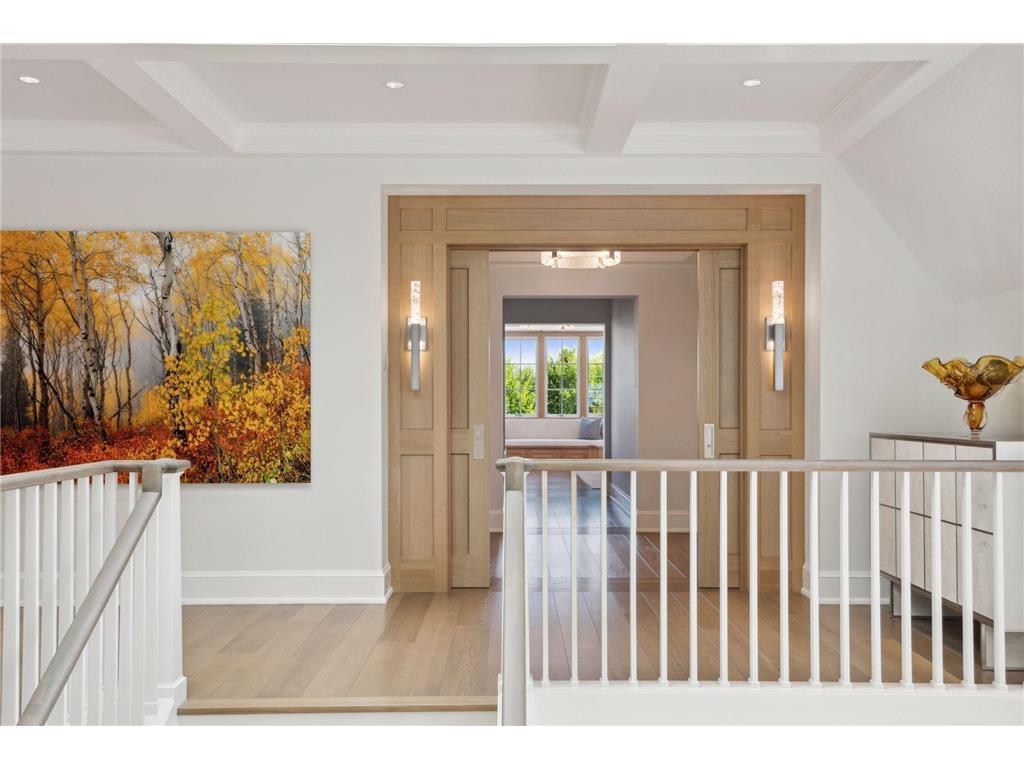 2552 W Lake Of The Isles Parkway Minneapolis MN 55405 - Lake of the Isles 7004655 image20