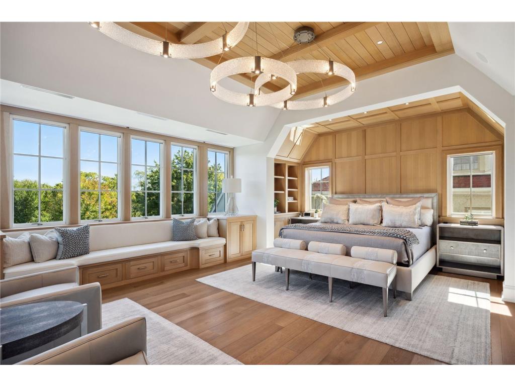 2552 W Lake Of The Isles Parkway Minneapolis MN 55405 - Lake of the Isles 7004655 image21