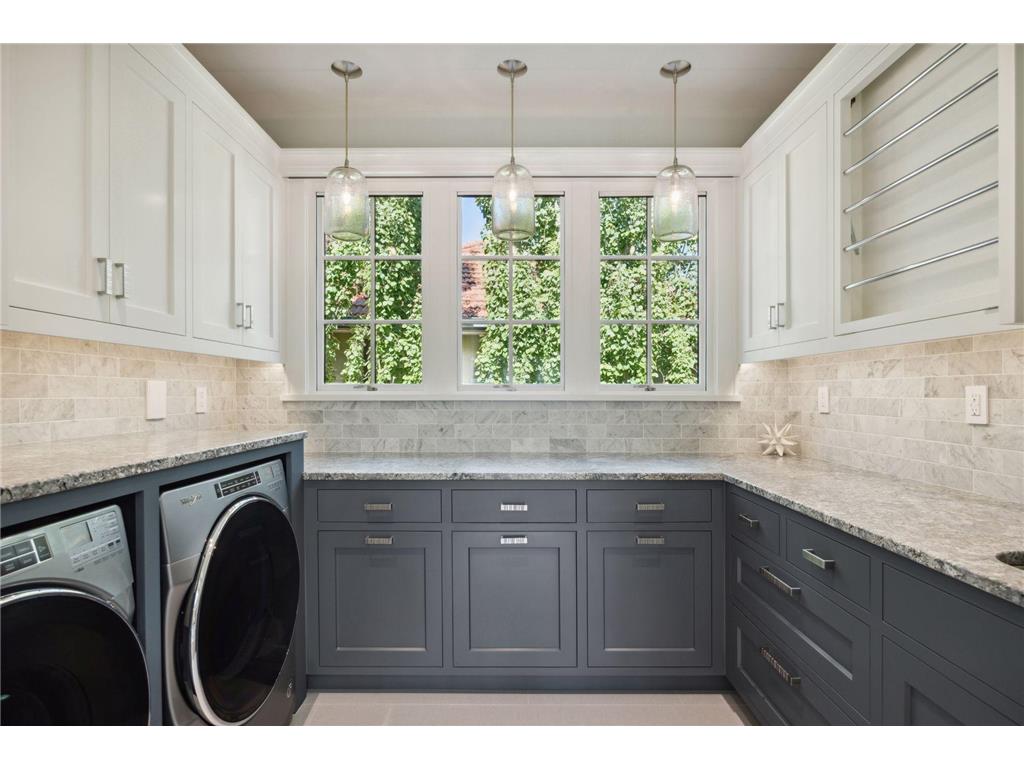 2552 W Lake Of The Isles Parkway Minneapolis MN 55405 - Lake of the Isles 7004655 image24