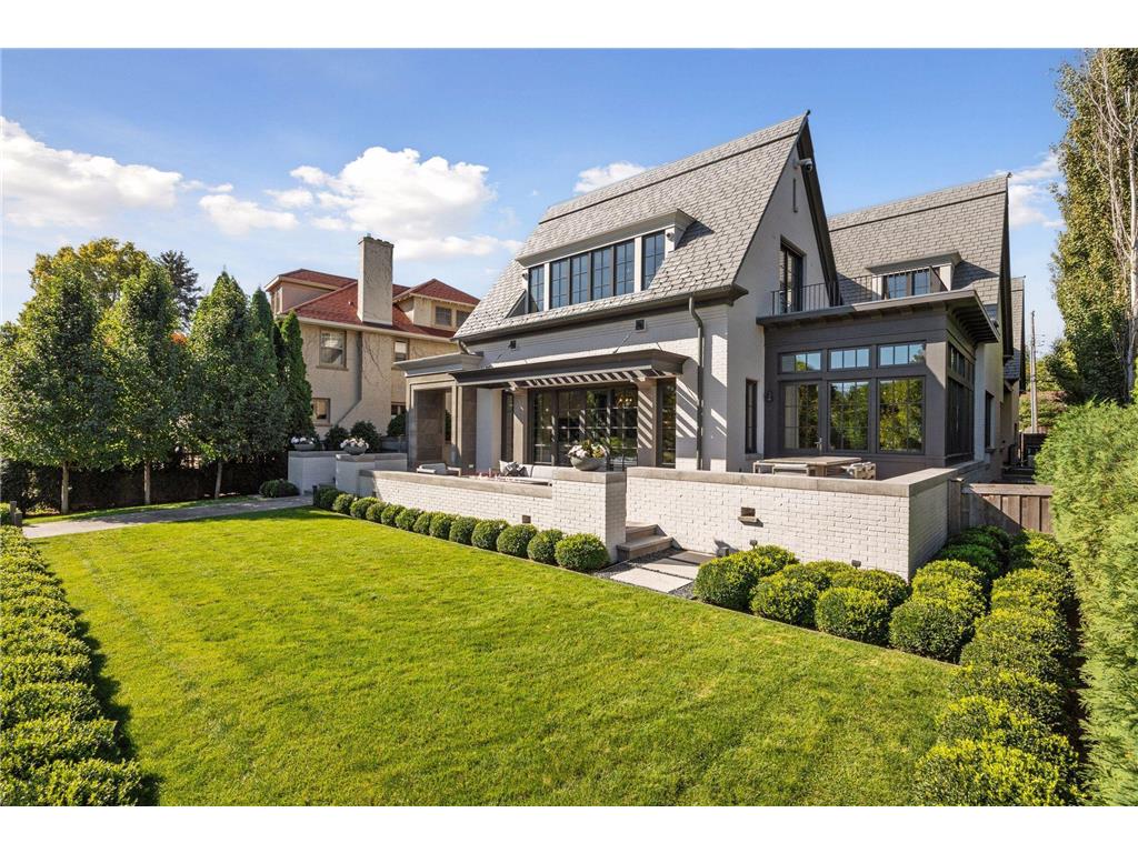 2552 W Lake Of The Isles Parkway Minneapolis MN 55405 - Lake of the Isles 7004655 image35