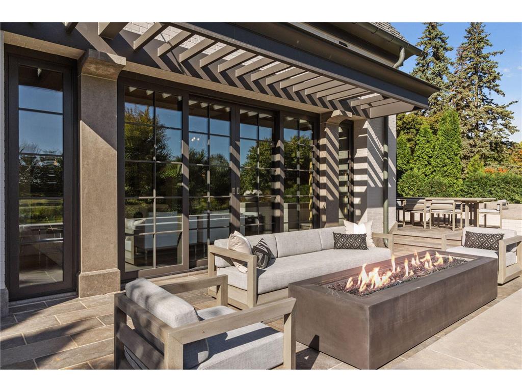 2552 W Lake Of The Isles Parkway Minneapolis MN 55405 - Lake of the Isles 7004655 image38